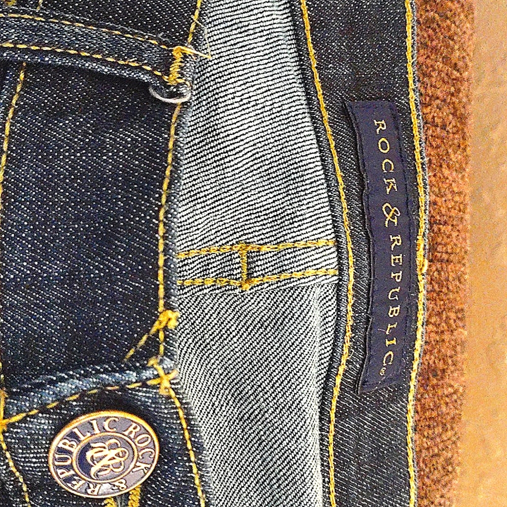 Short short... Rock and Republic
